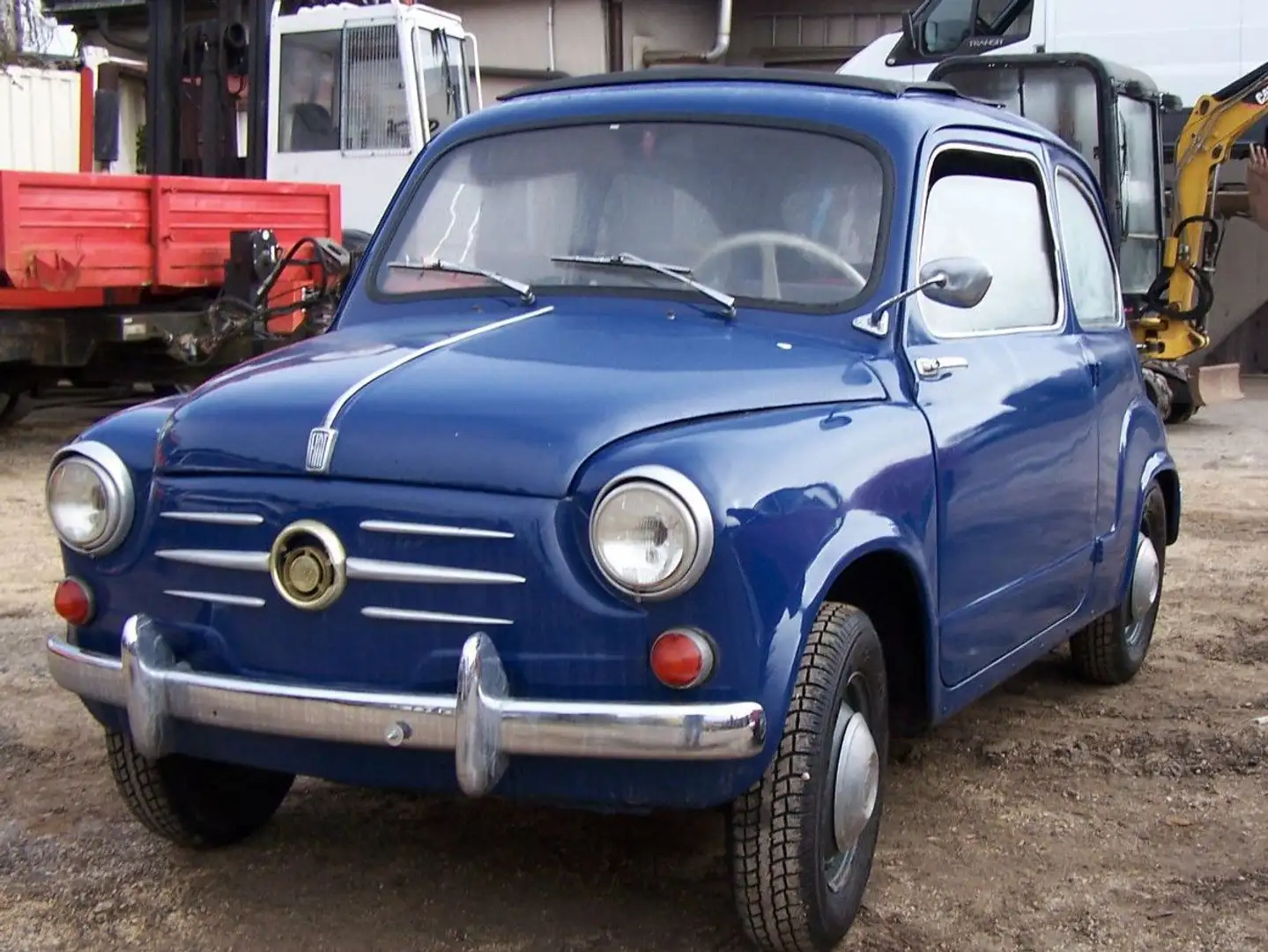 Fiat 600 Blau - 2