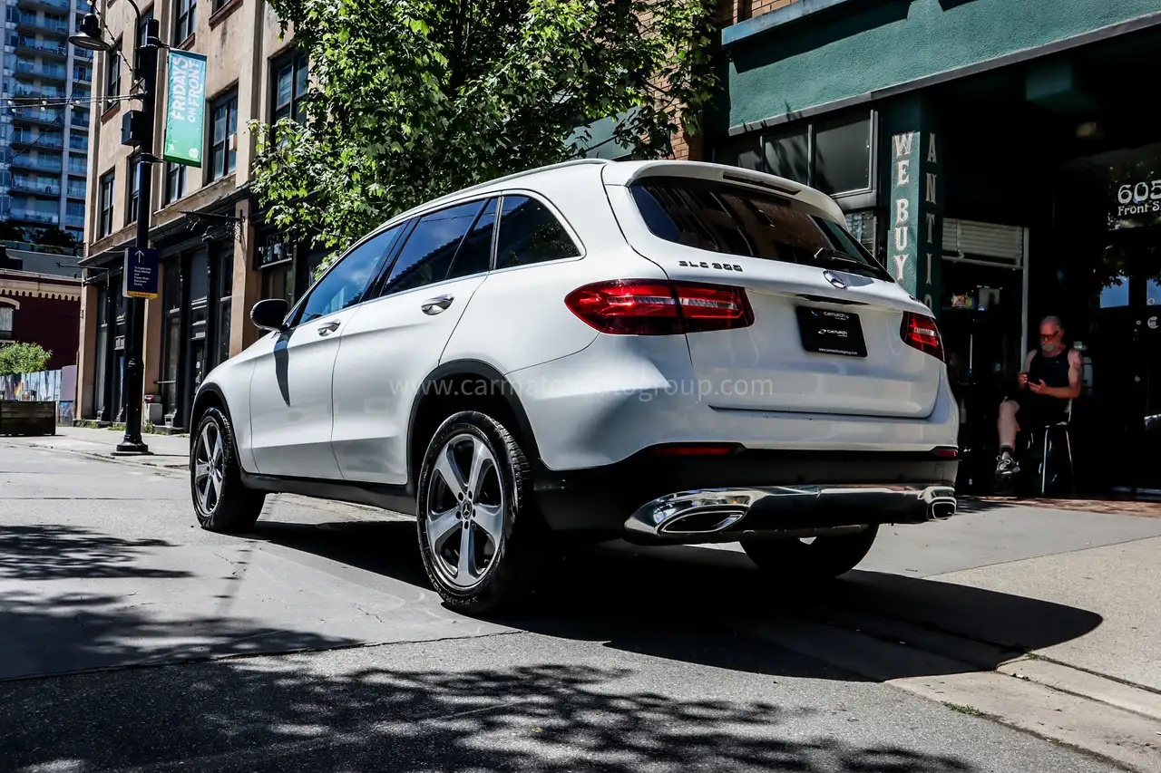 Mercedes-Benz GLC снимка Mercedes-Benz GLC