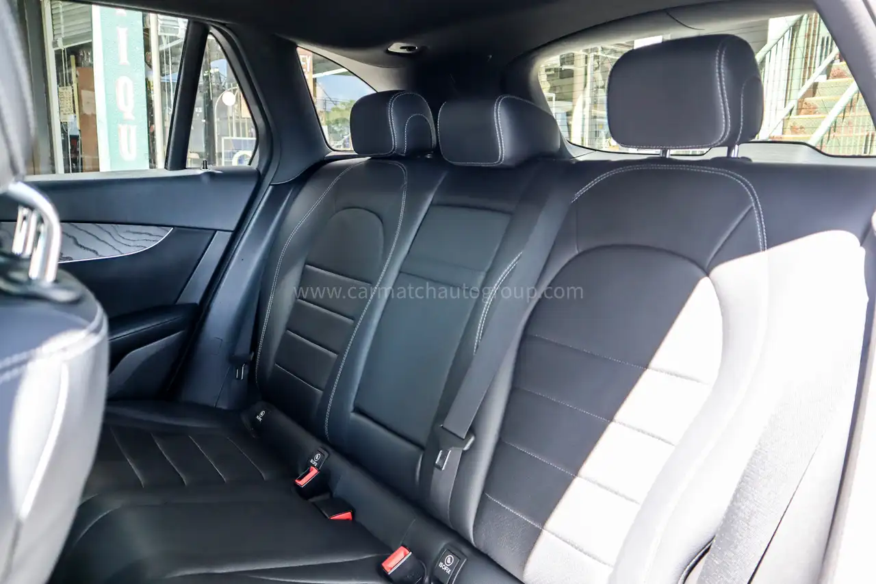 Mercedes-Benz GLC снимка Mercedes-Benz GLC