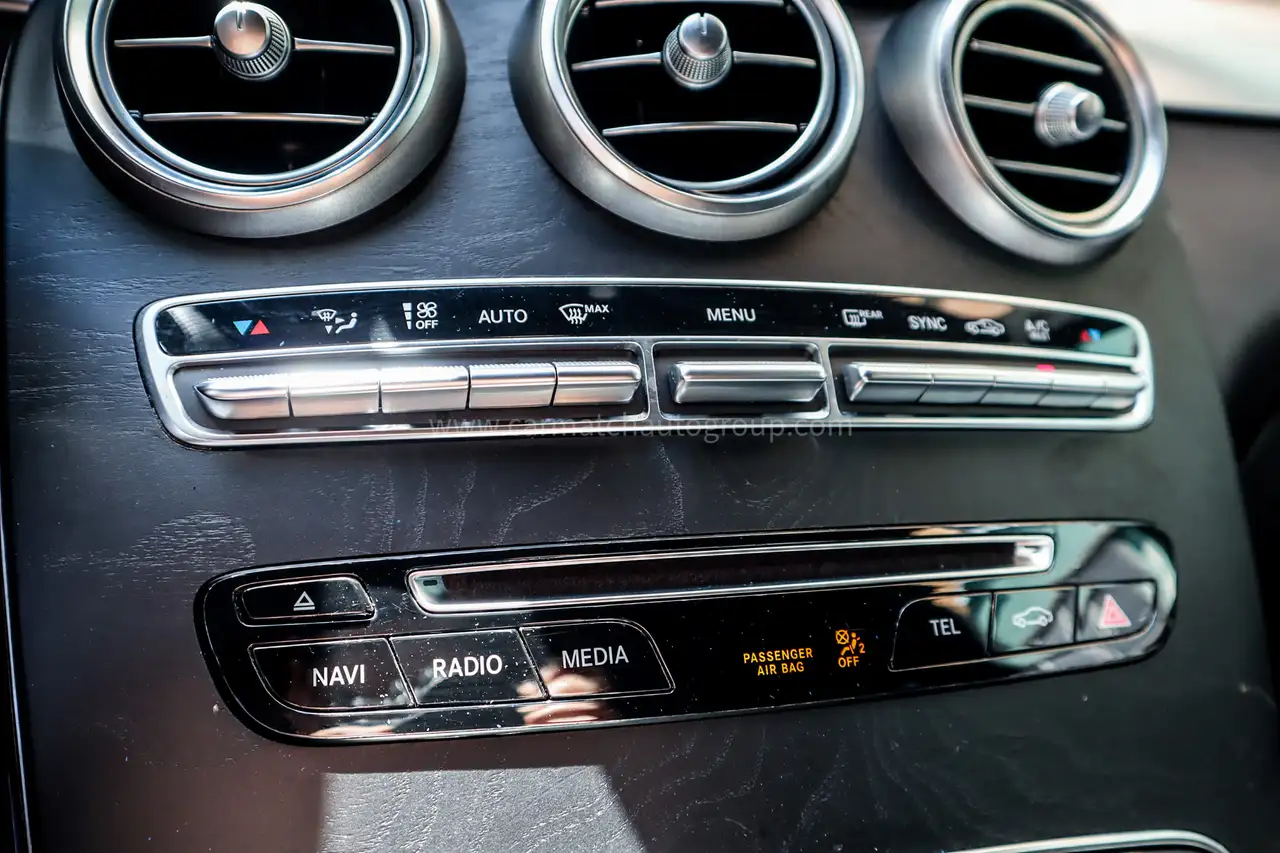Mercedes-Benz GLC снимка Mercedes-Benz GLC
