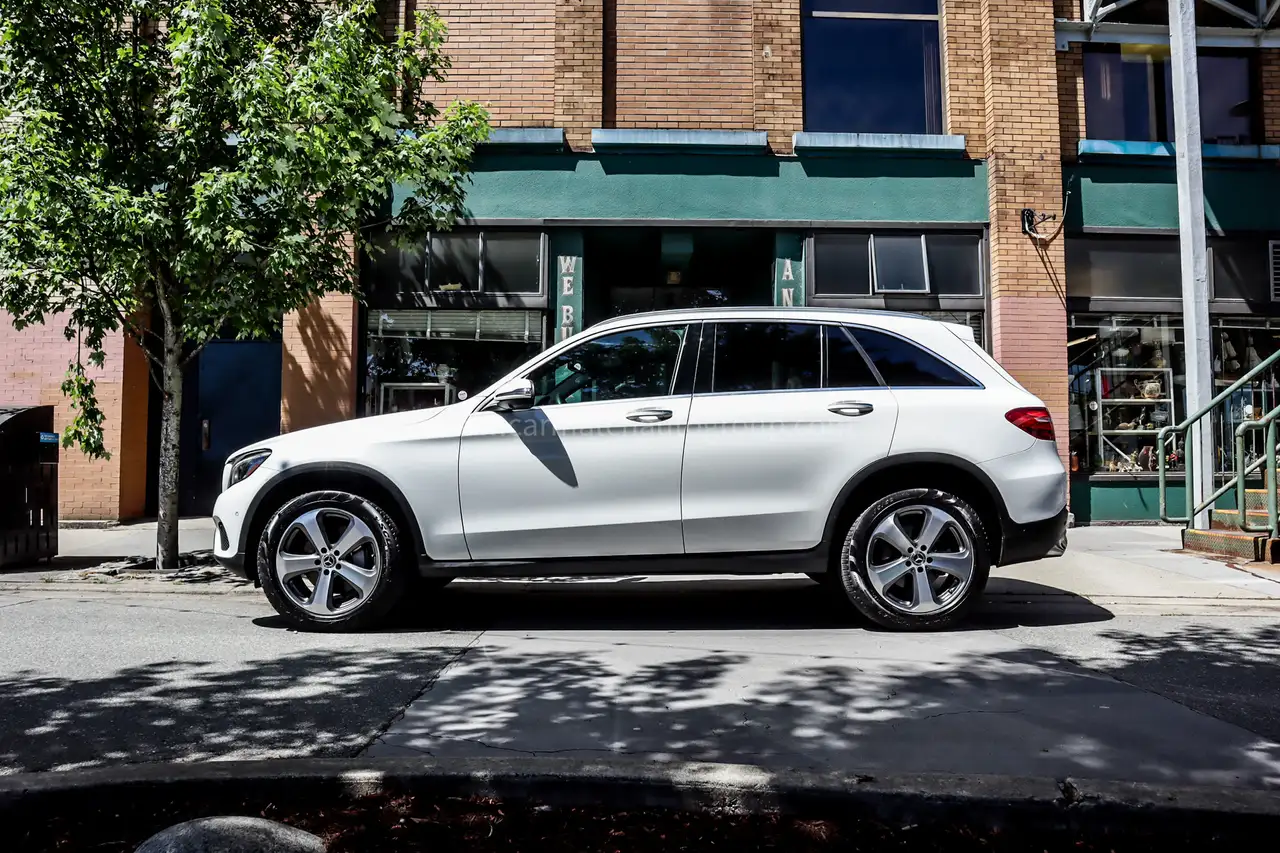 Mercedes-Benz GLC снимка Mercedes-Benz GLC