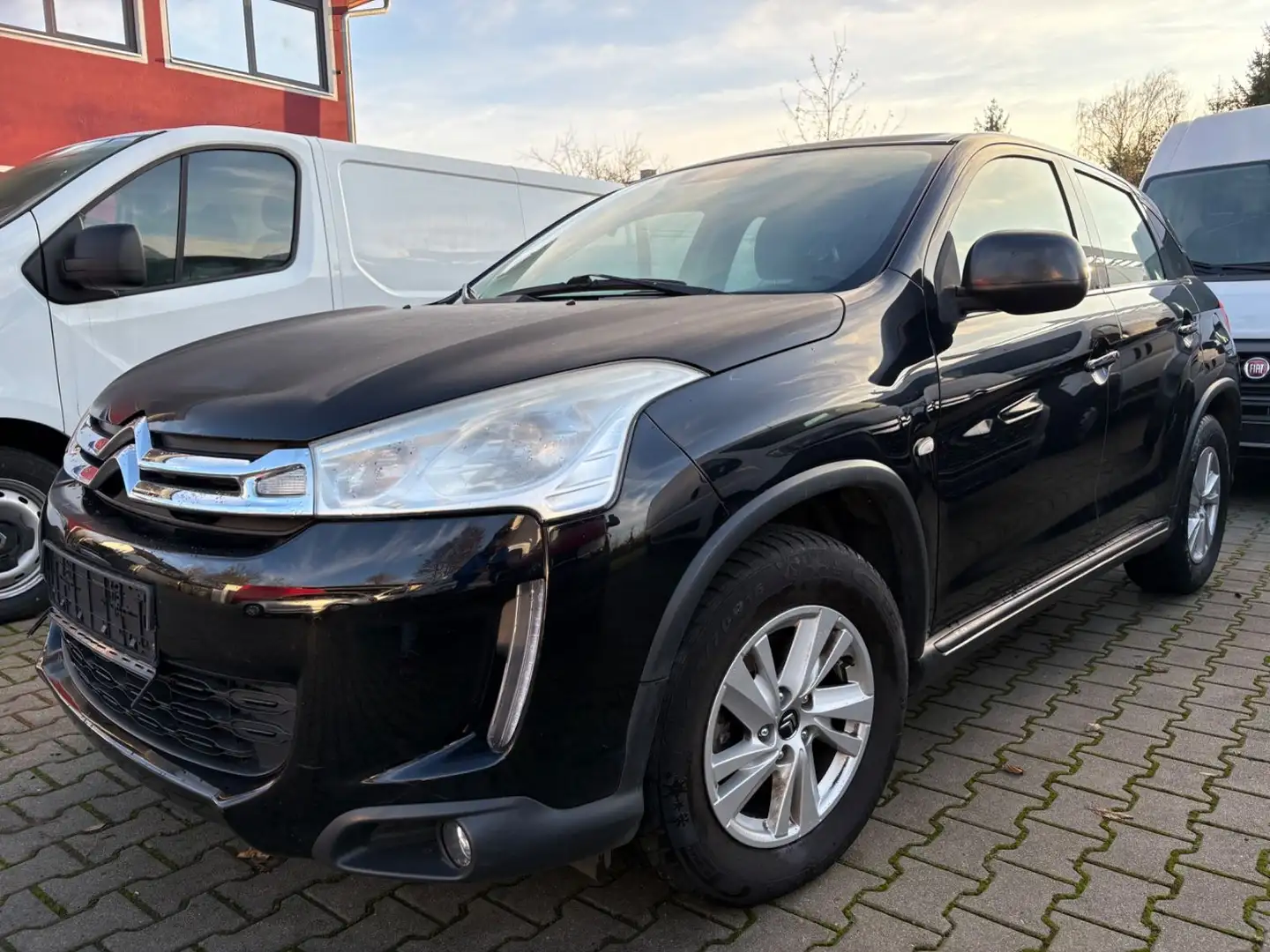 Citroen C4 Aircross HDI 150 Urban Stop &Start 4WD Black - 1