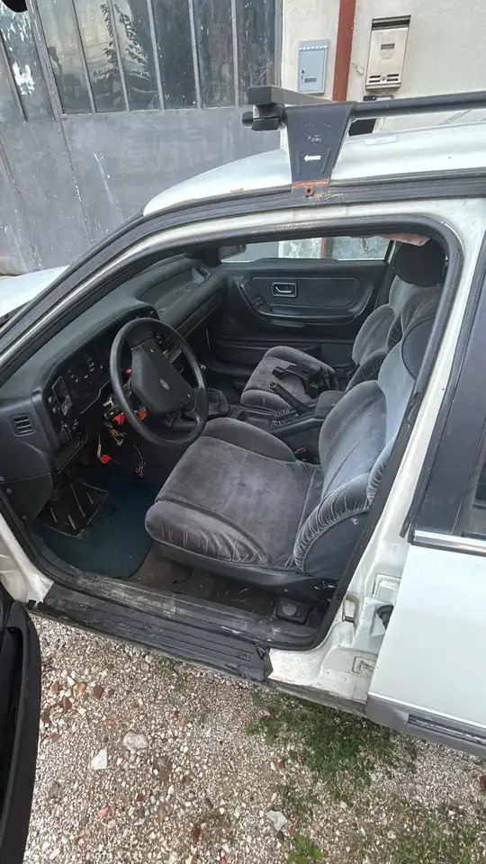 Ford Scorpio 5p 2.0 ohc GL, foto 3