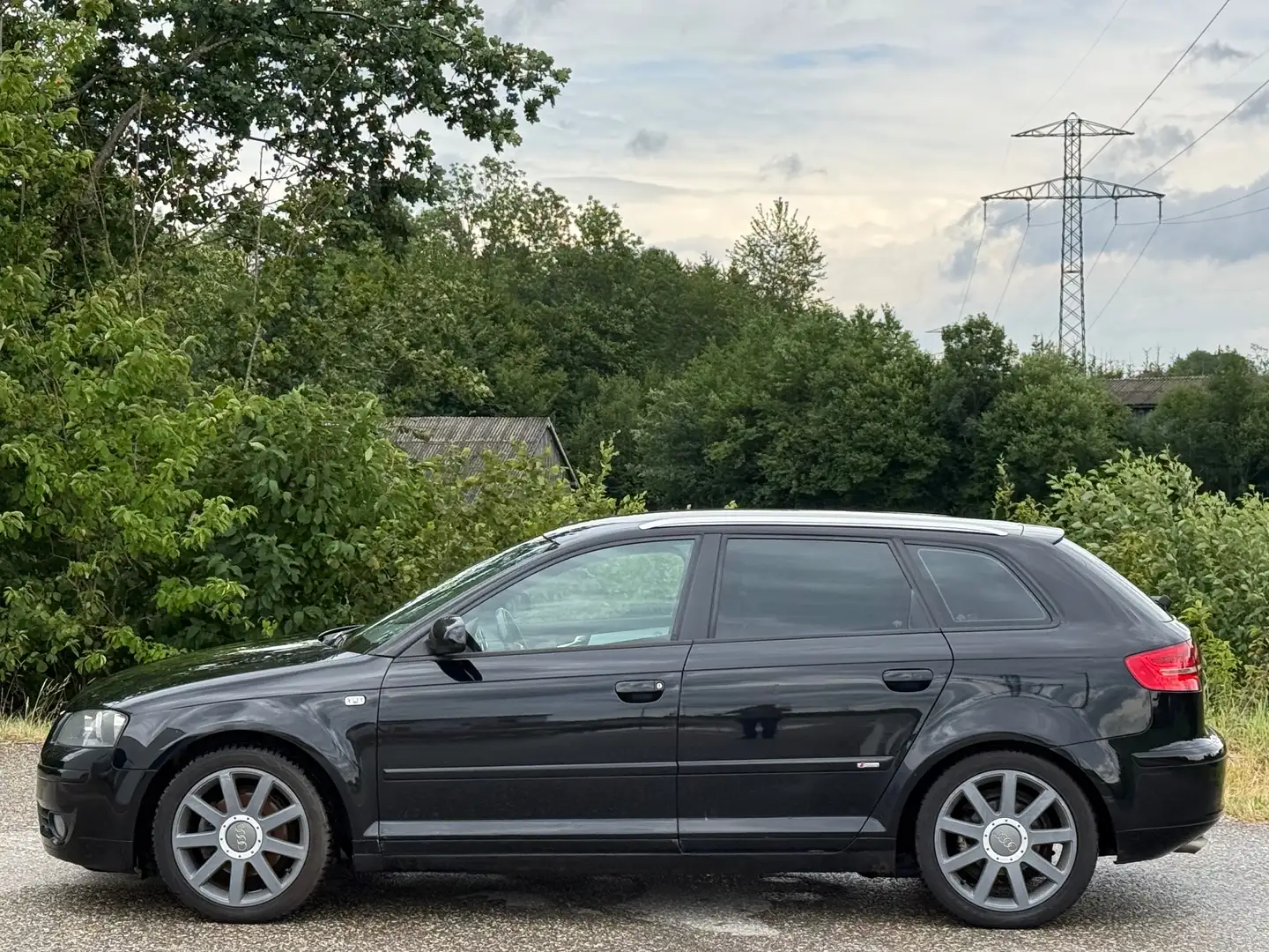 Audi A3 1.9 TDI S-line Sportpaket plus -Top Optik - Kredit Schwarz - 2