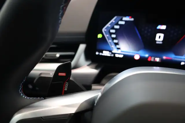 BMW X1 M35i xDrive Sportpaket Head-Up HK HiFi DAB Ansicht 15