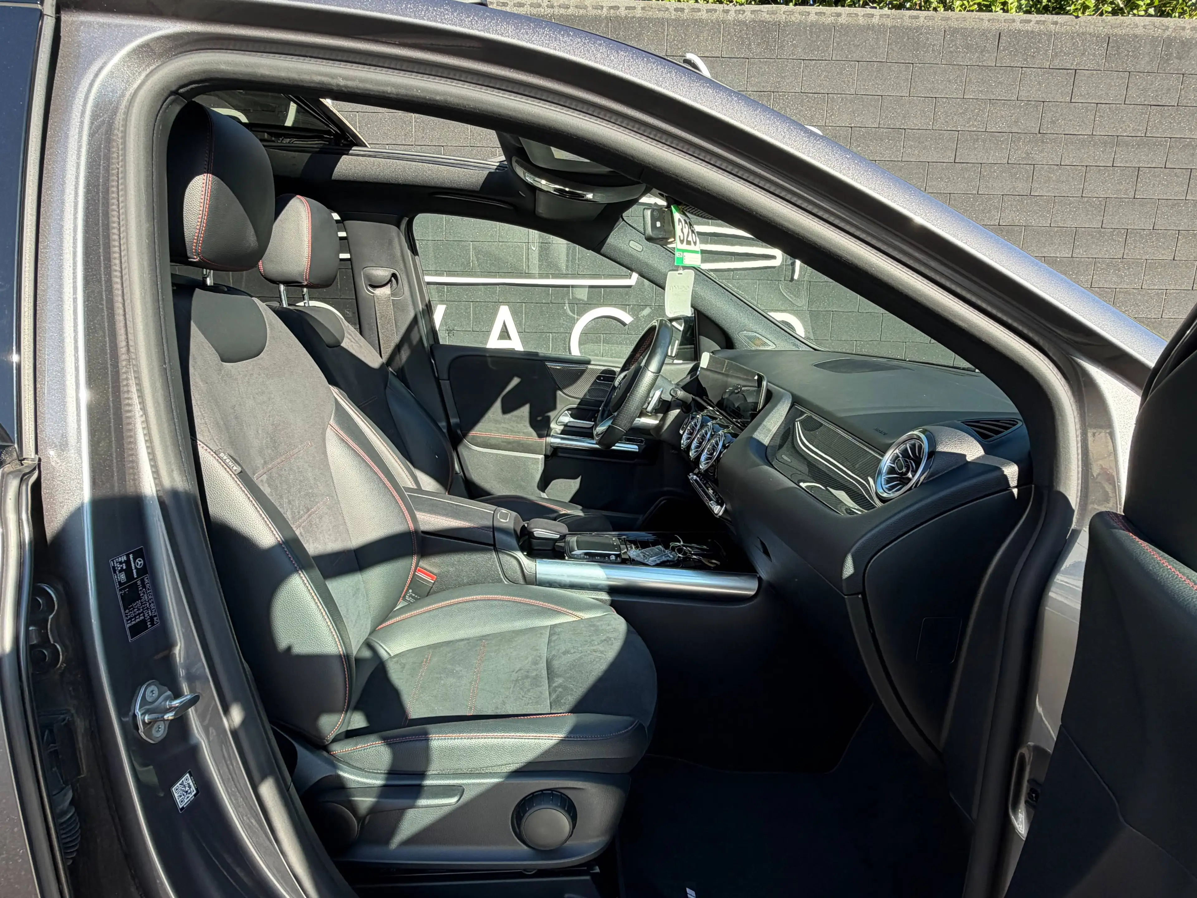 Mercedes-Benz B 200 d+PACK AMG+TOIT OUVRANT+AMBI LIGHT+CAMERA+LED — photo 8