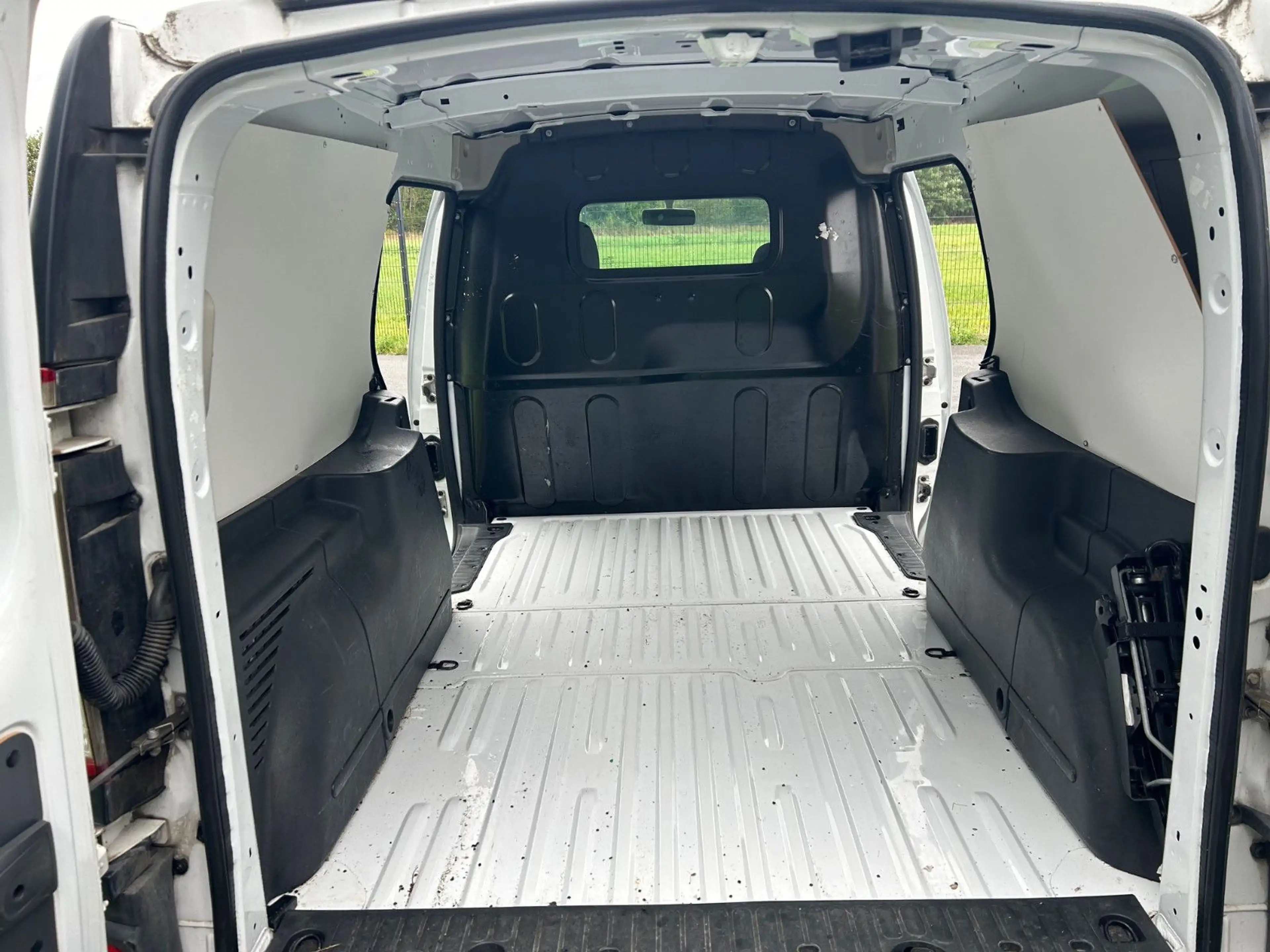 Renault Kangoo Rapid Maxi Extra Klima 2x Schiebetüren !! — photo 7