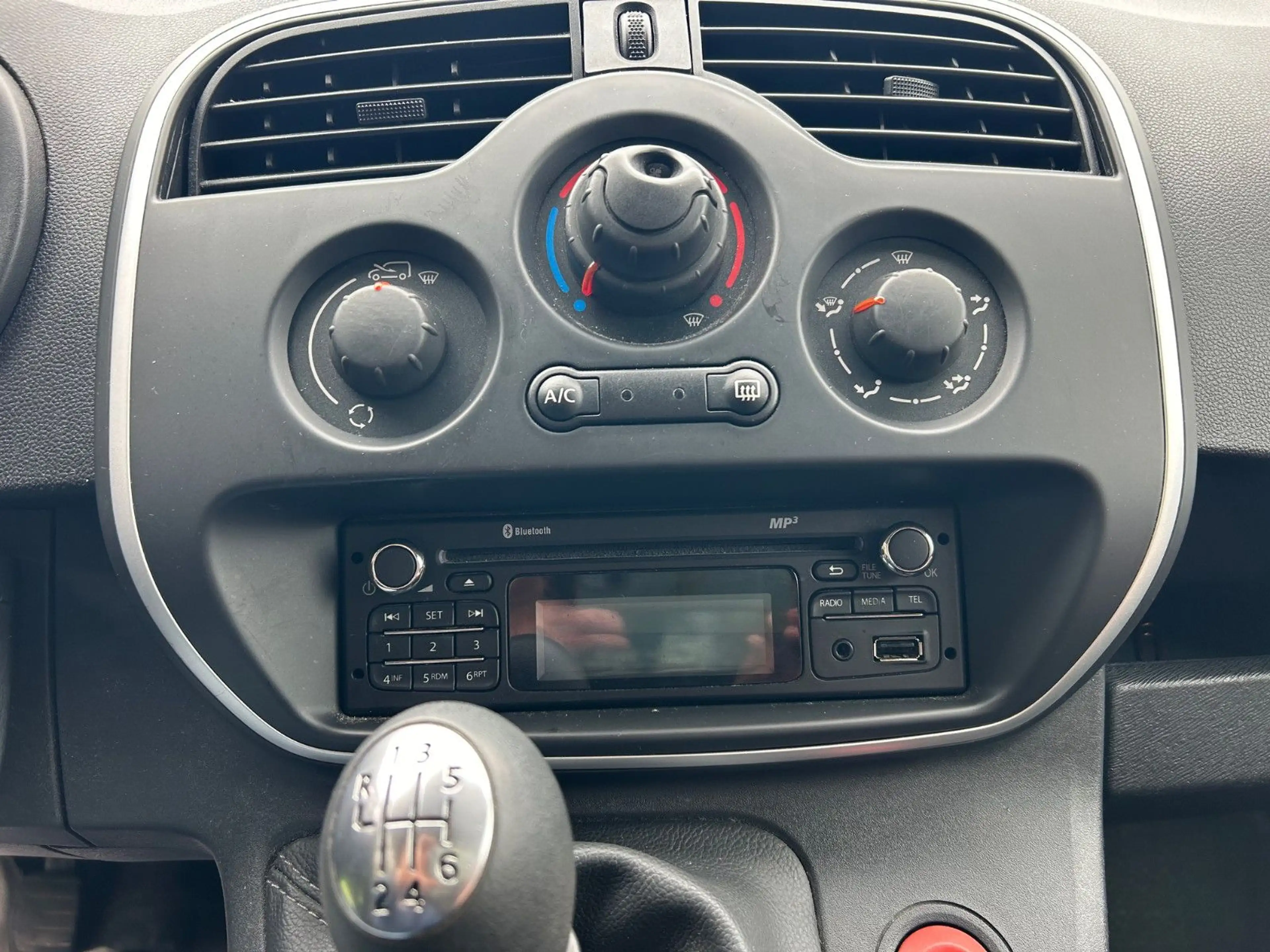 Renault Kangoo Rapid Maxi Extra Klima 2x Schiebetüren !! — photo 9