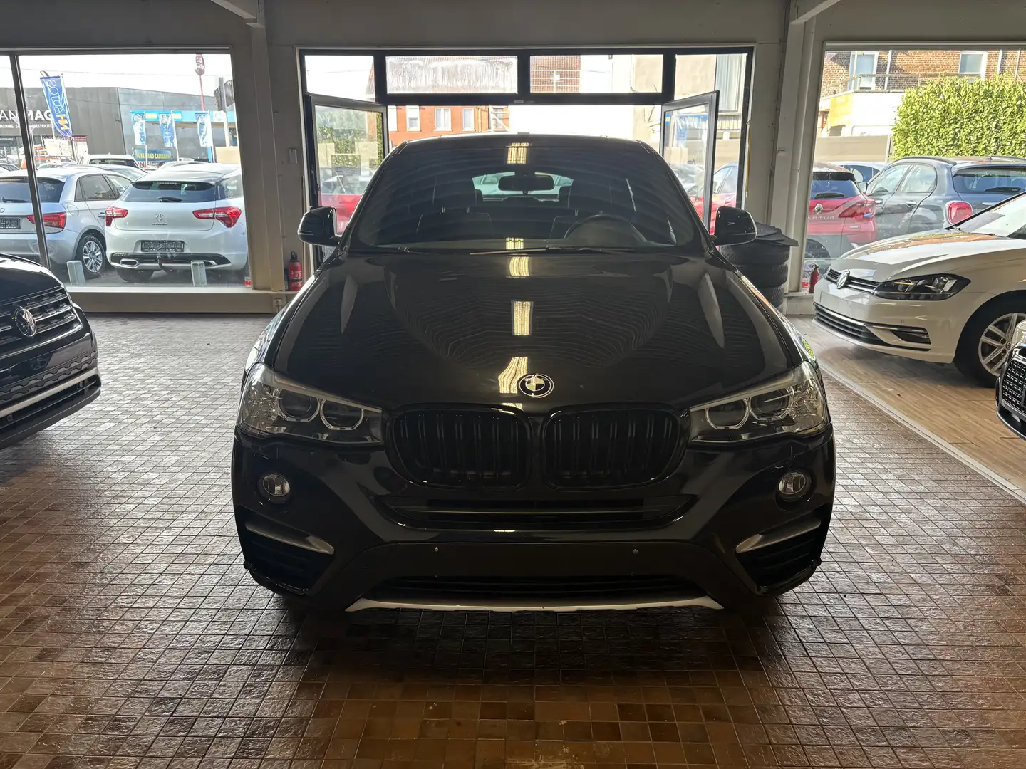 BMW X4 X4 2.0iA xDrive20 FULL OPTIONS / GARANTIE Noir - 2