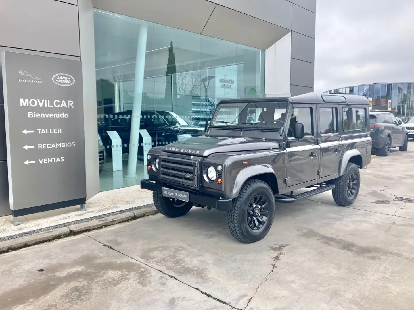 Land Rover Defender 110 SW E Gris - 1