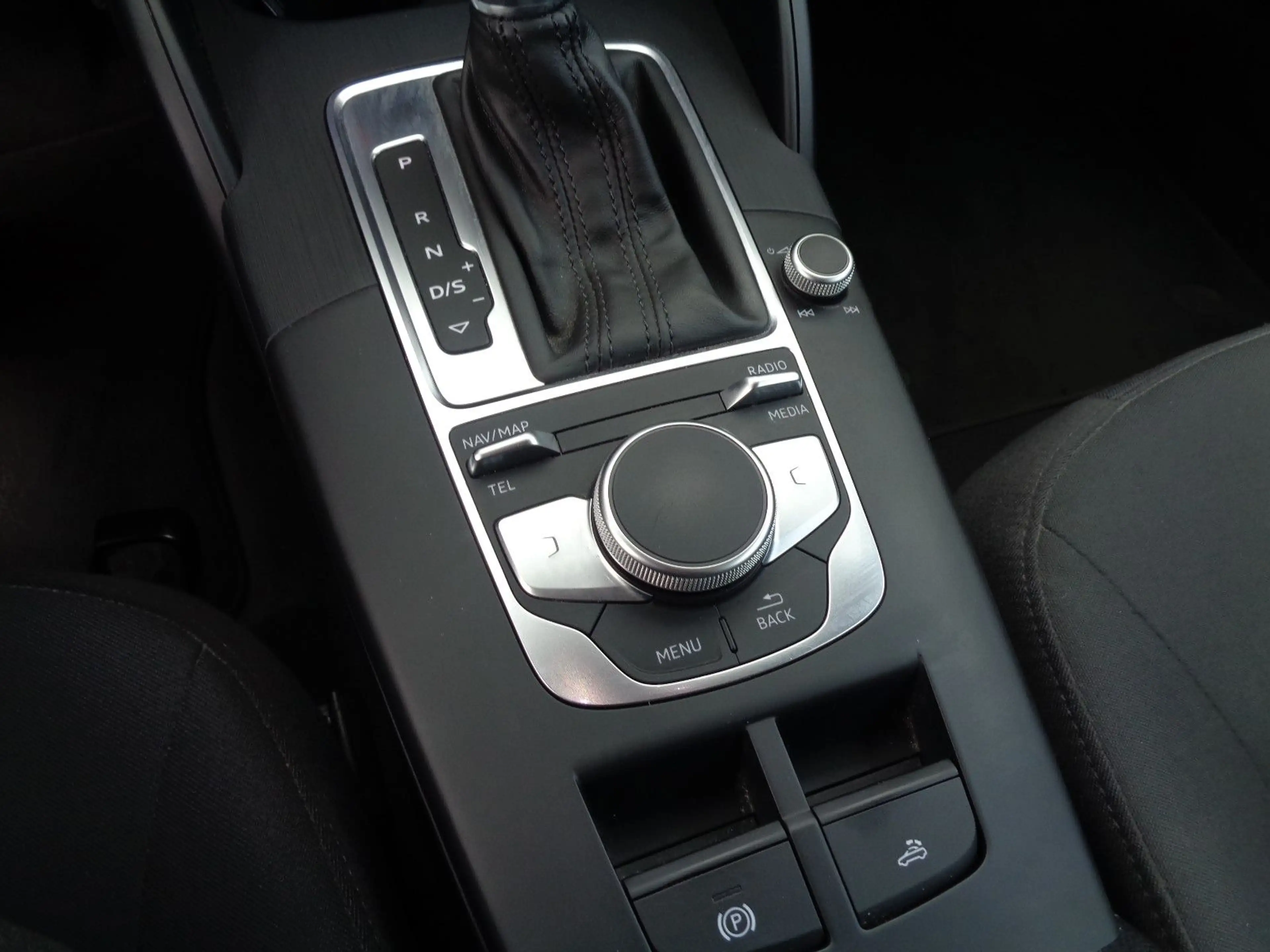 Audi A3 Cabriolet , Xenon, Navi, PTS, AHK abn., Ganzj — photo 10