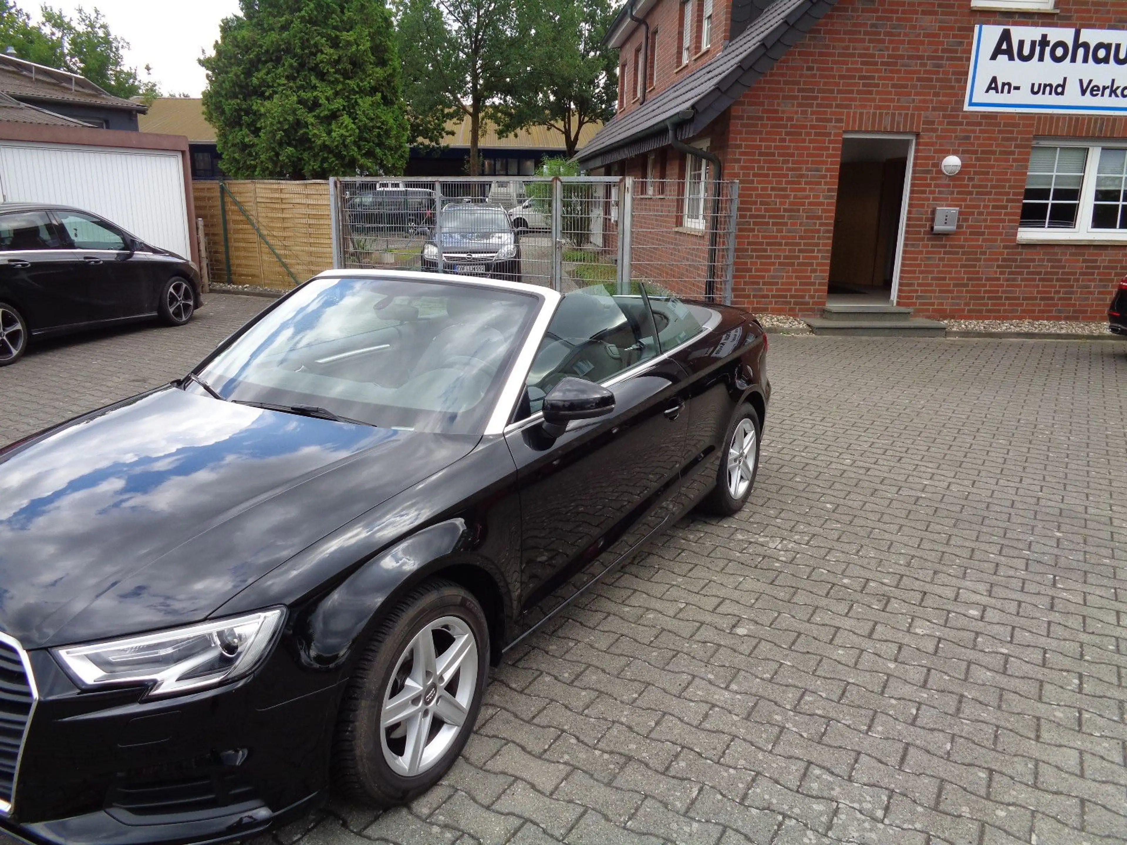 Audi A3 Cabriolet , Xenon, Navi, PTS, AHK abn., Ganzj — photo 2