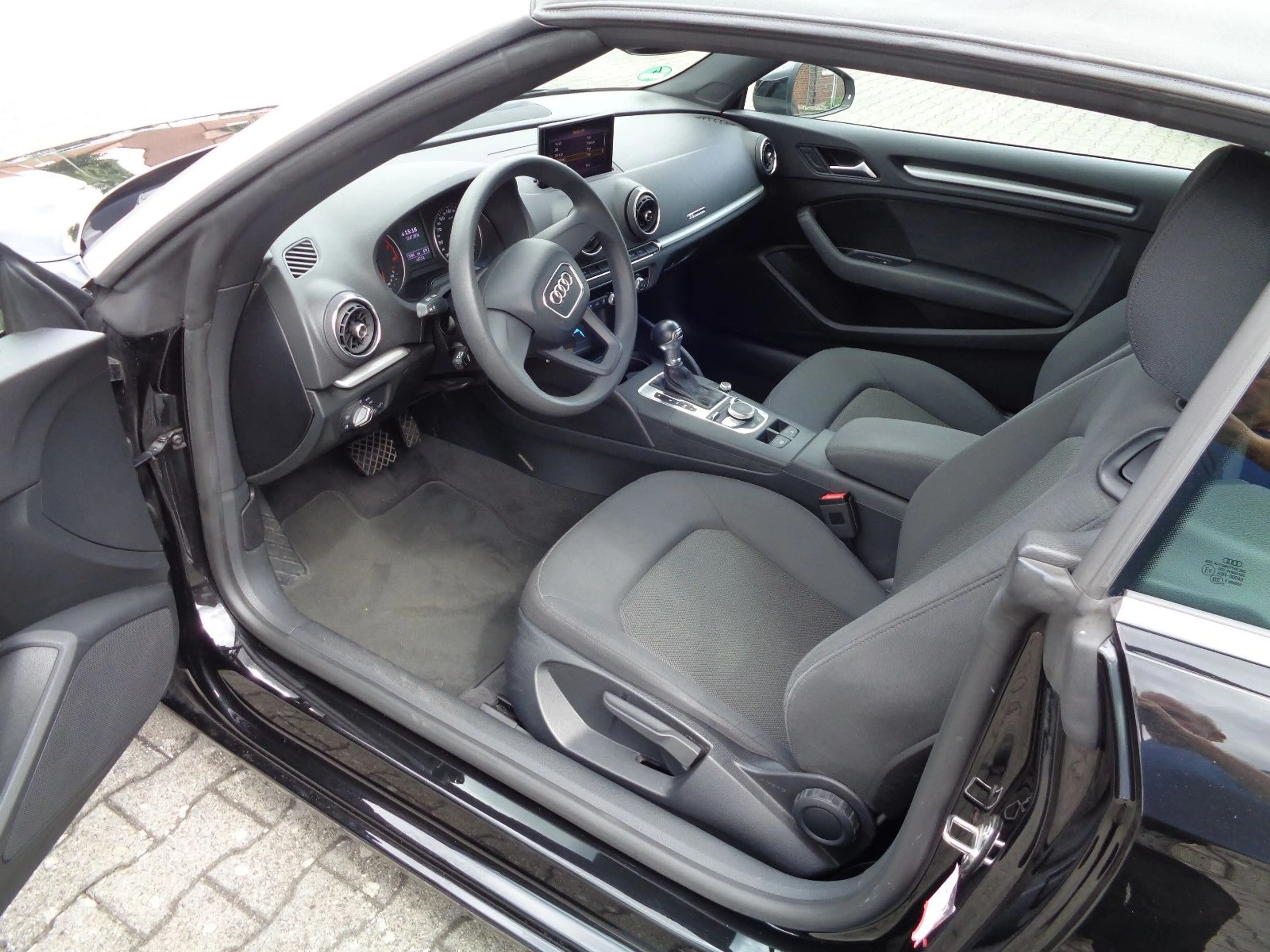 Audi A3 Cabriolet , Xenon, Navi, PTS, AHK abn., Ganzj — photo 7