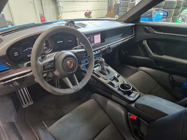 Porsche 911 view 20