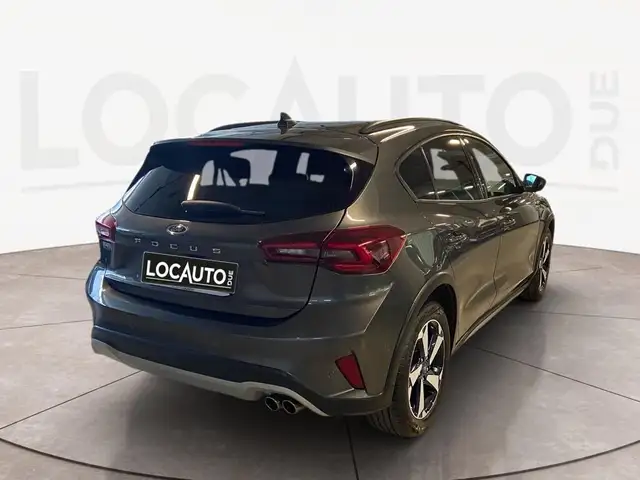 Ford Focus view 4