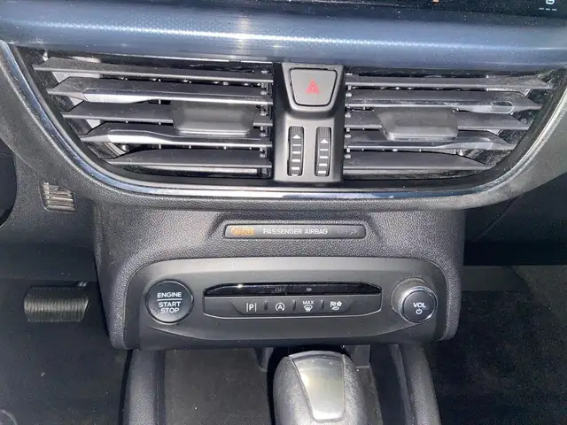 Ford Focus view 12