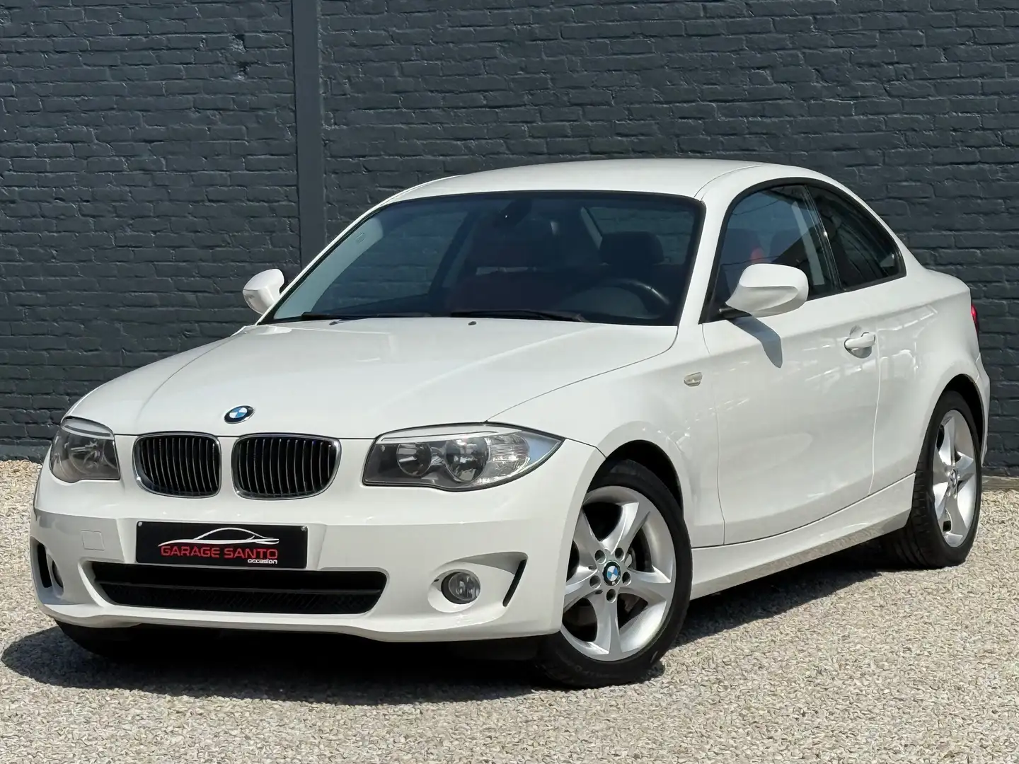 BMW 120 D Coupé Sport /A.c/Pdc/Cuir/1erProp./Garantie/ Blanc - 1
