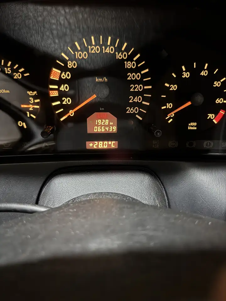 Mercedes-Benz SL 320, foto 1