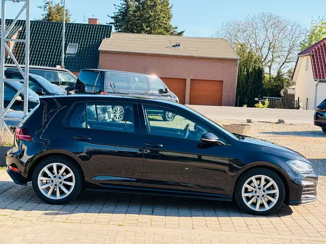Volkswagen Golf view 7