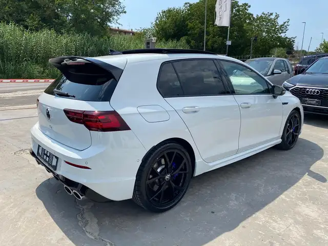 Volkswagen Golf view 13