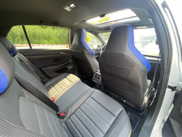 Volkswagen Golf view 10
