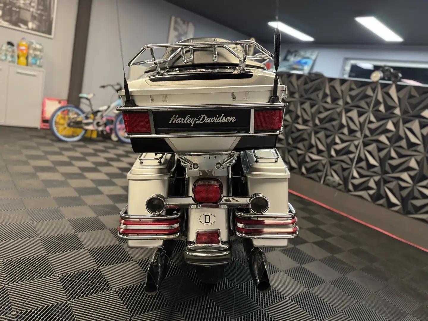 Harley-Davidson Electra Glide Ultra Classic 100th Anniversary Edition Argintiu - 2