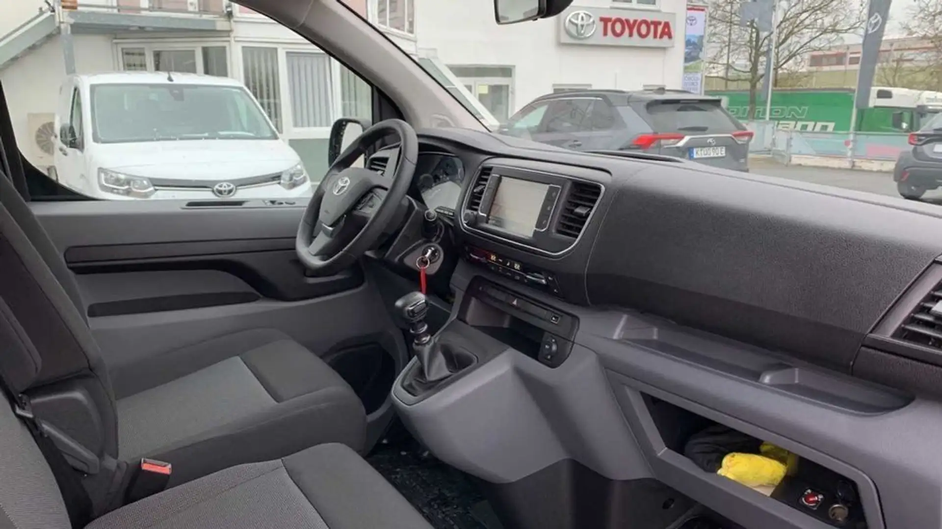 Toyota Proace Verso 2.0D 144 CV D Comfort Grigio - 2