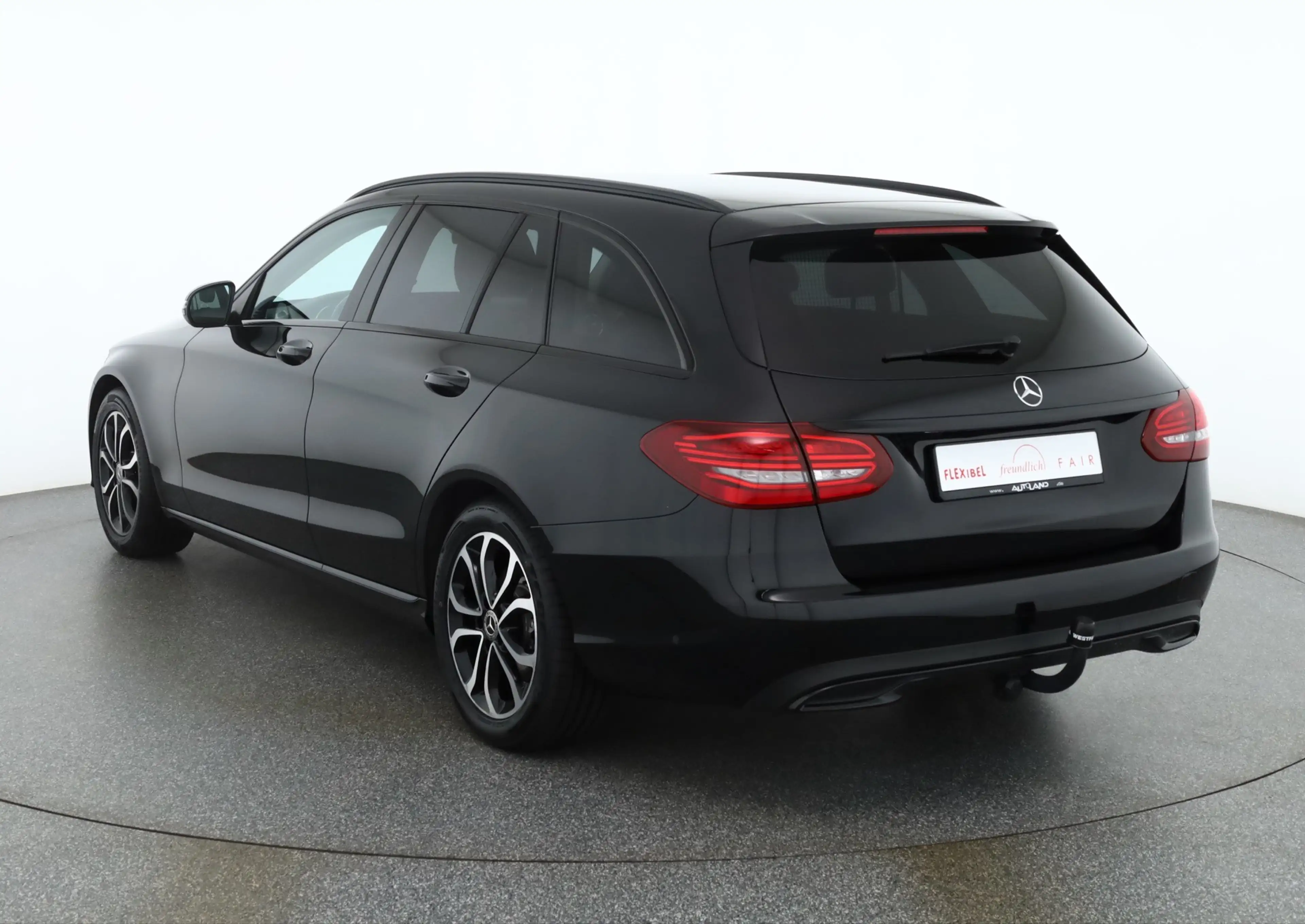 Mercedes-Benz C 180 C180 T CGI Avantgarde LED Navi AHK Kamera DAB — photo 3