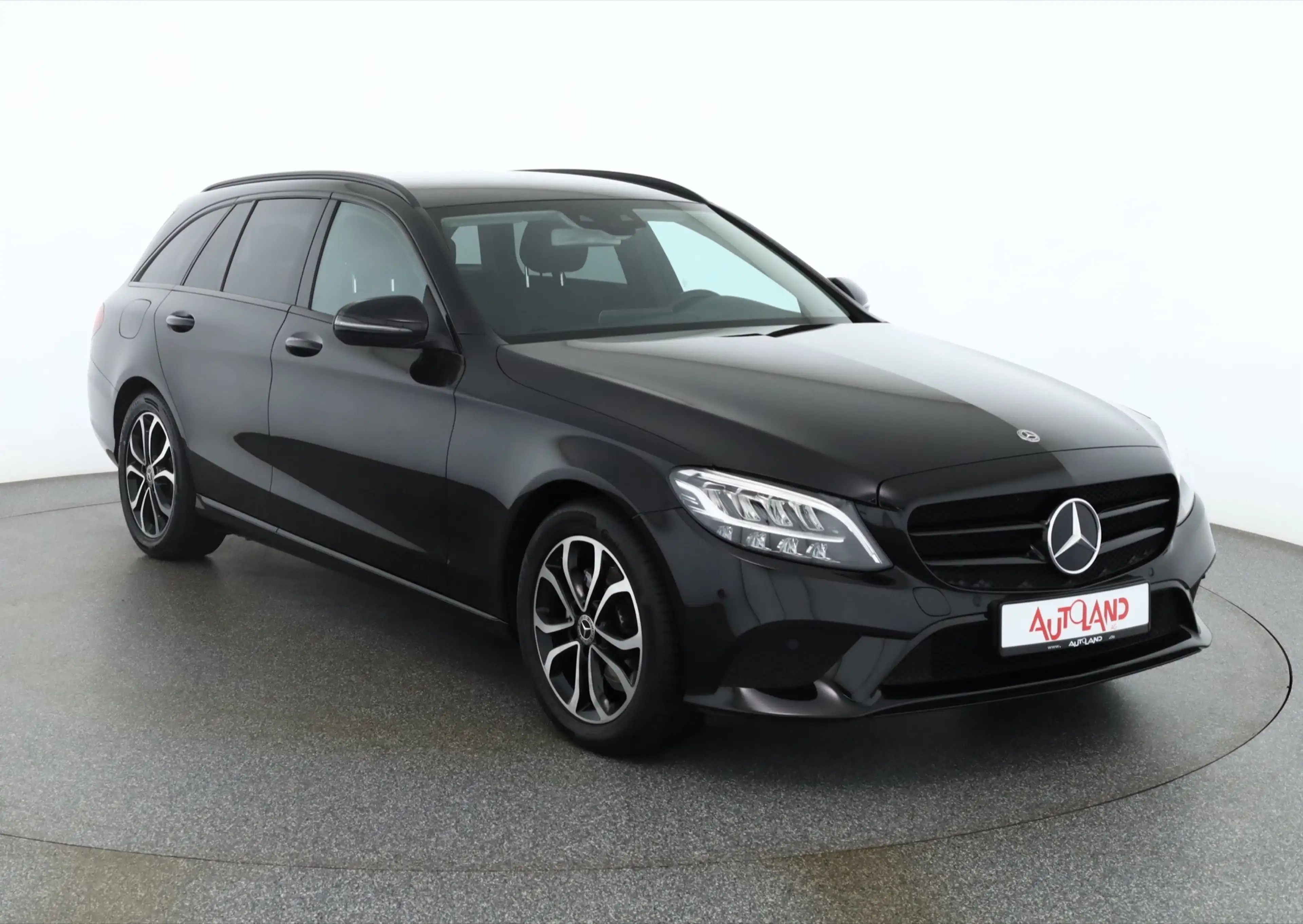 Mercedes-Benz C 180 C180 T CGI Avantgarde LED Navi AHK Kamera DAB — photo 7