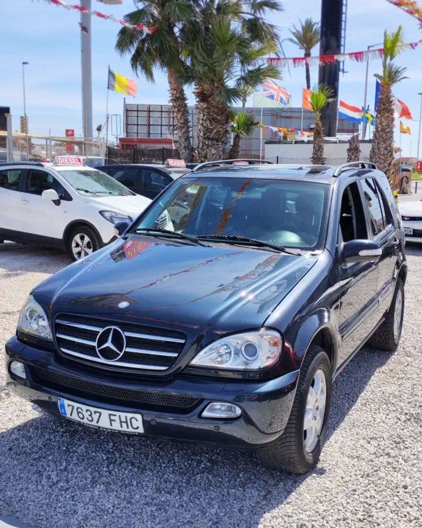 Mercedes-Benz ML 320 Todoterreno Automático de 5 Puertas Azul - 1