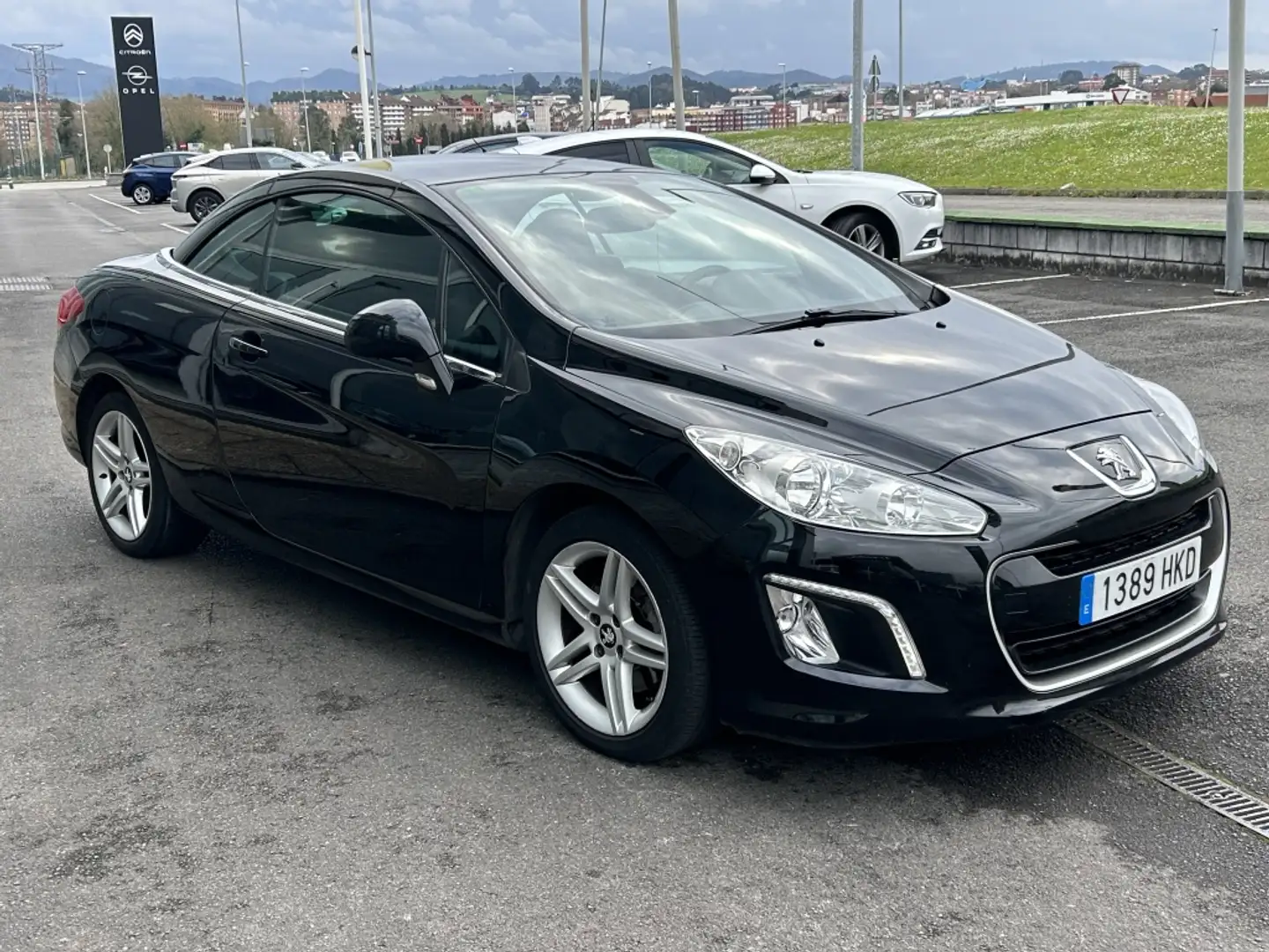 Peugeot 308 CC 2.0HDI FAP Allure Czarny - 2
