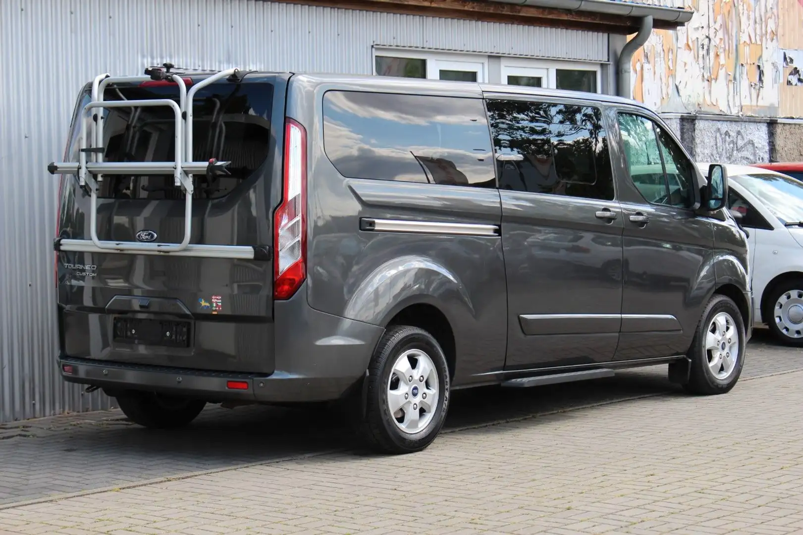 Ford Tourneo Custom L2 Aut Titanium+ACC+Leder+8 Sitze Gris - 2