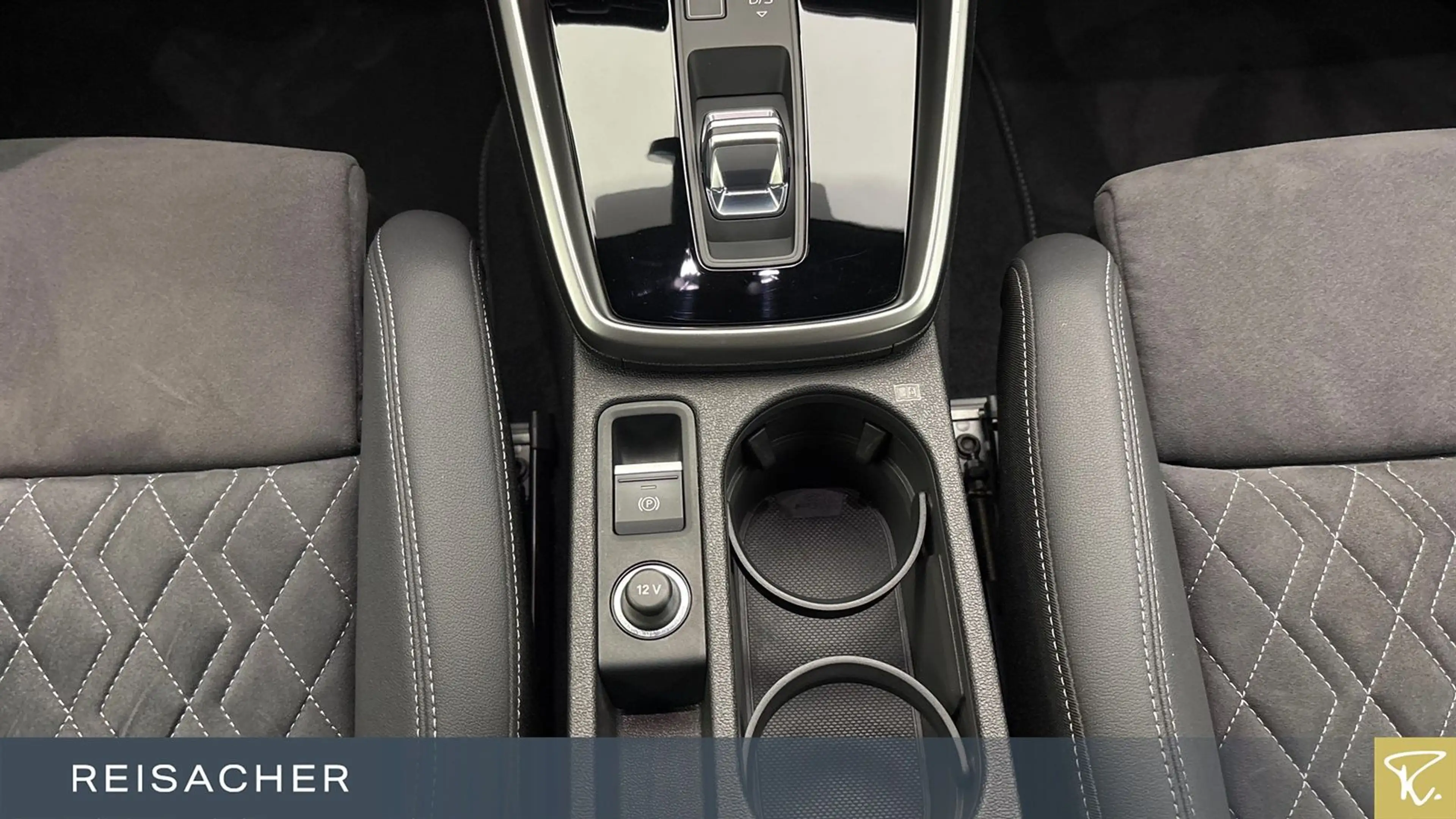 Audi S3 TFSI quattro S tronic — photo 11