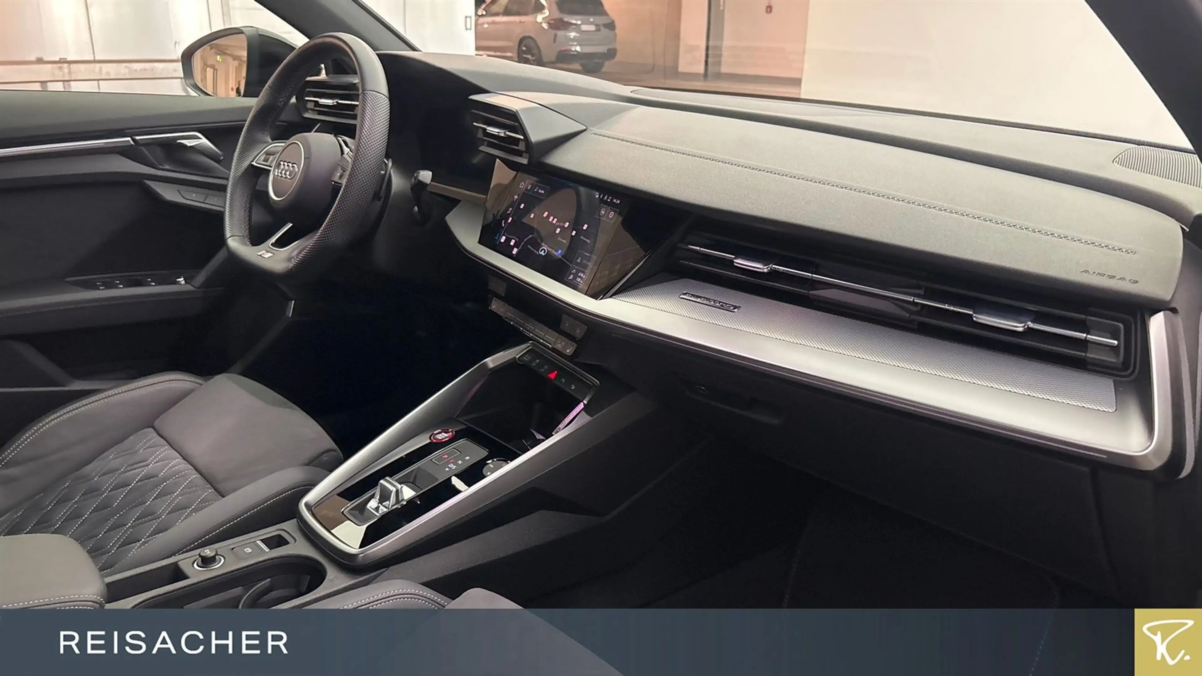 Audi S3 TFSI quattro S tronic — photo 13