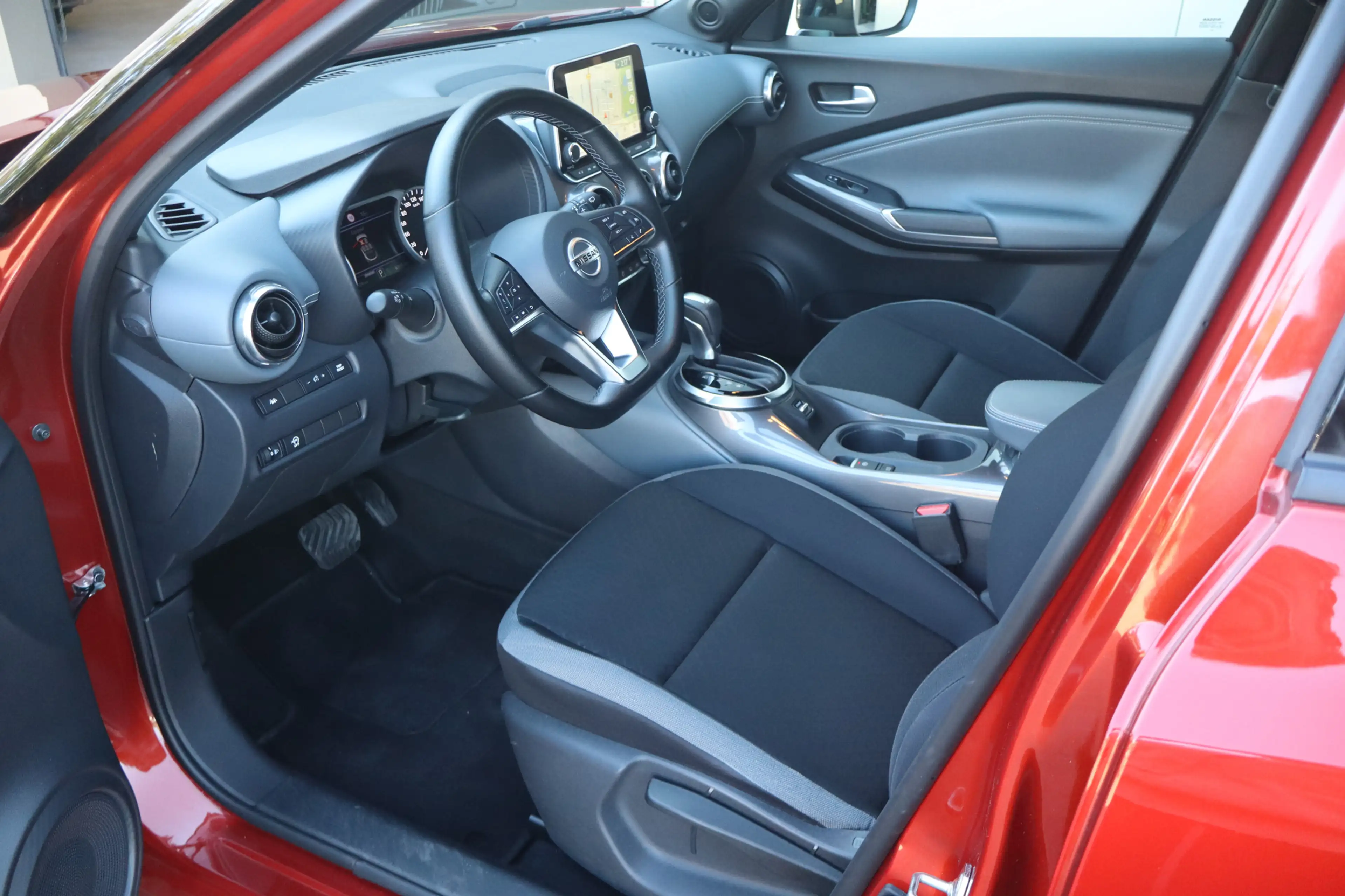 Nissan Juke 1.0 DIG-T N-Design - NL Auto!! Camera I Keyless E+ — photo 4