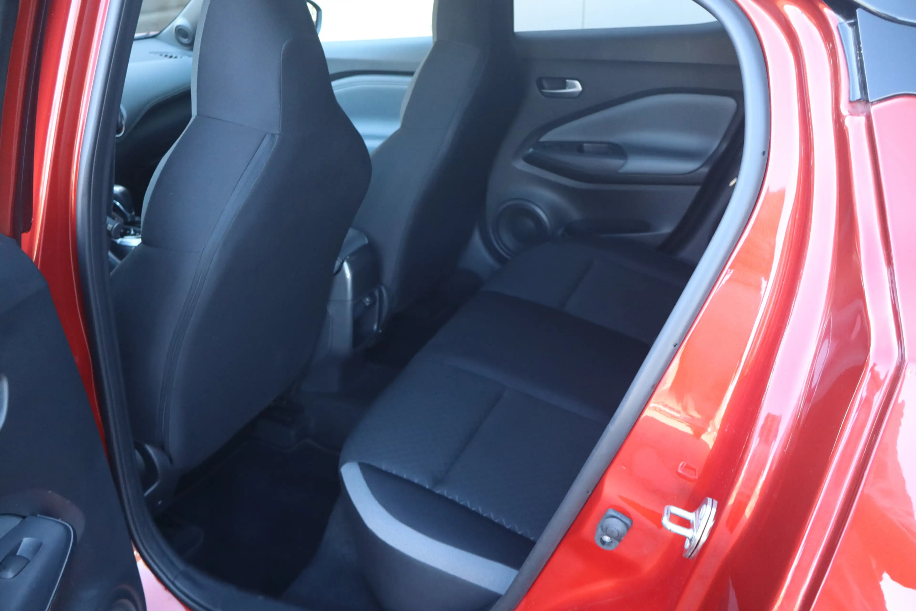 Nissan Juke 1.0 DIG-T N-Design - NL Auto!! Camera I Keyless E+ — photo 27