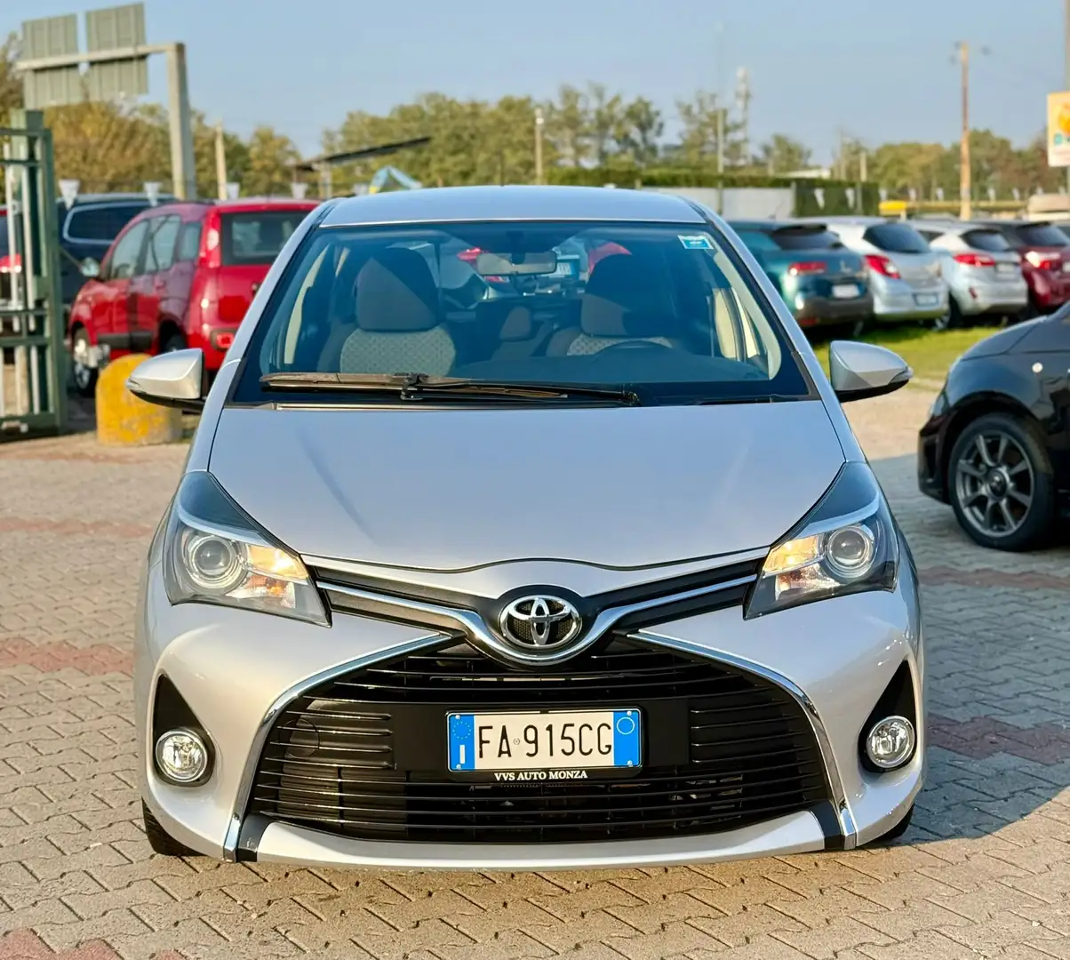 Toyota Yaris 5p 1.0 Active Grigio - 2