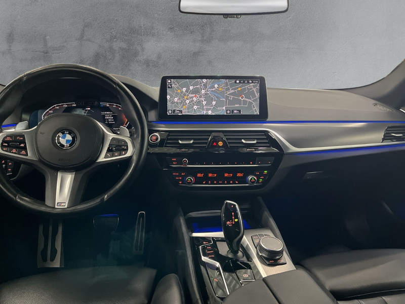 BMW 520 M Sport d Touring Sportpaket Luftfederung AHK-klap — photo 17