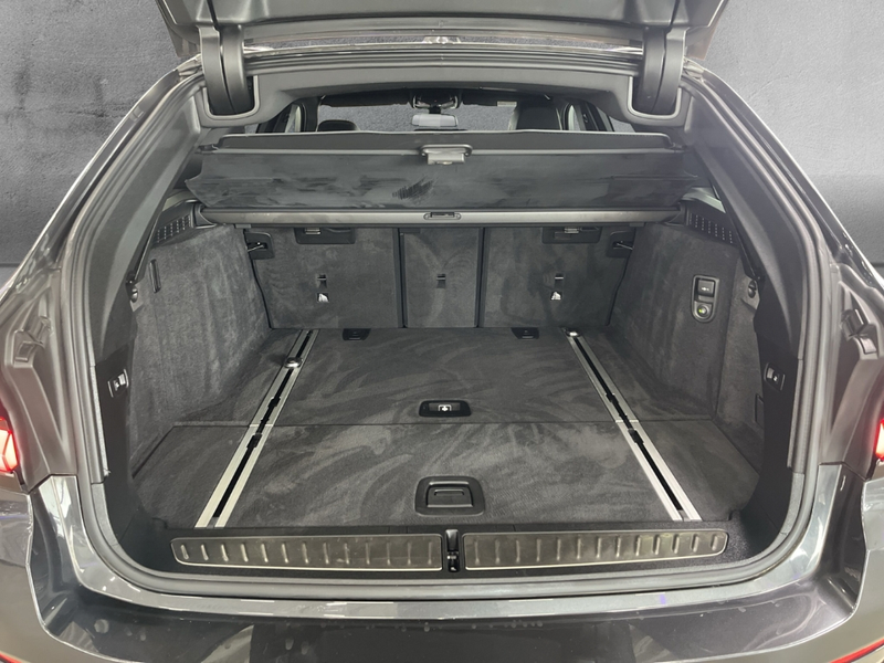 BMW 520 M Sport d Touring Sportpaket Luftfederung AHK-klap — photo 15