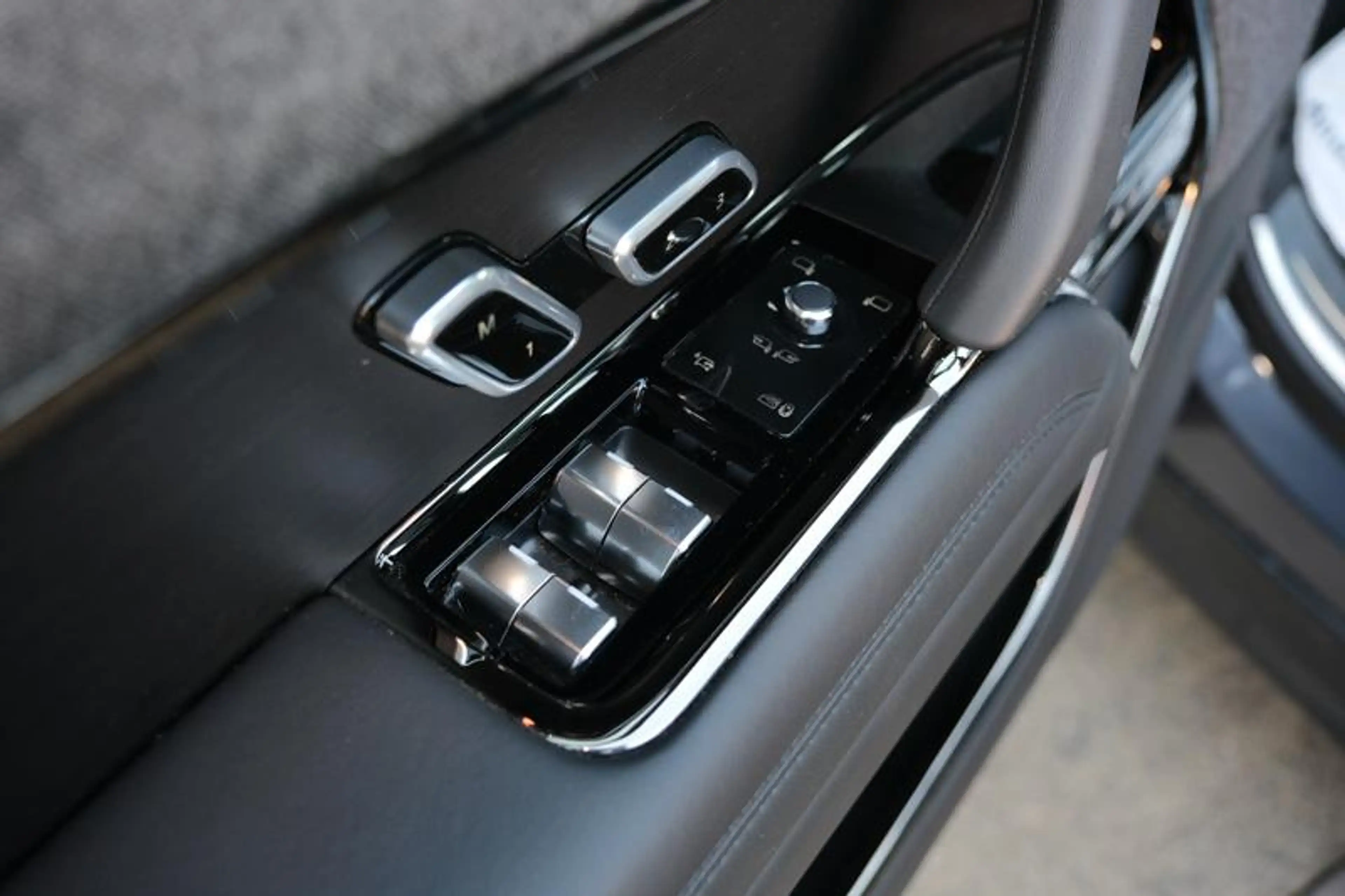 Land Rover Range Rover Sport P460e Dynamic SE | PANO | TOWB | MERIDIAN | 360° — photo 12