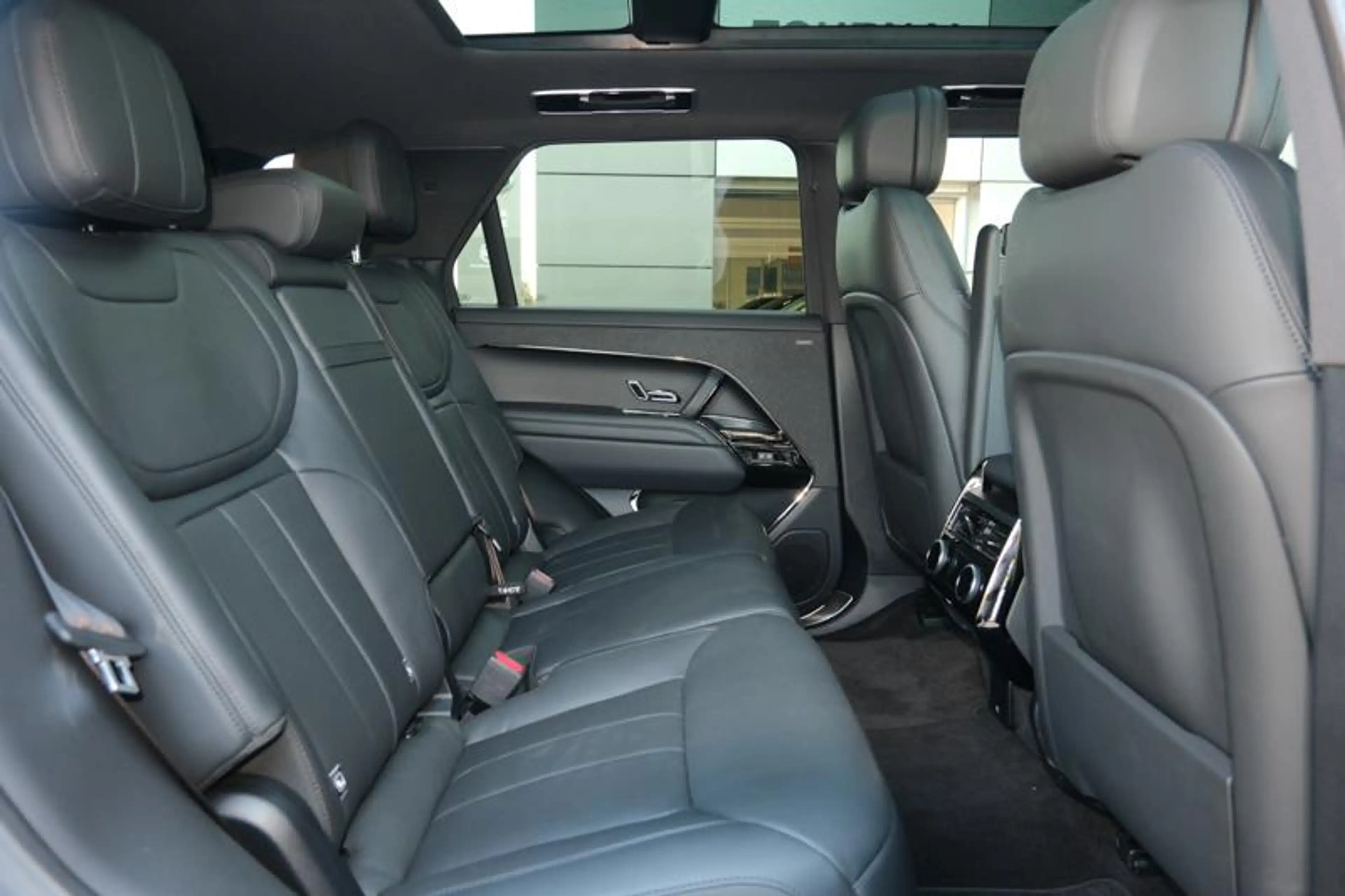 Land Rover Range Rover Sport P460e Dynamic SE | PANO | TOWB | MERIDIAN | 360° — photo 6