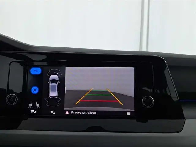 Volkswagen Golf view 12
