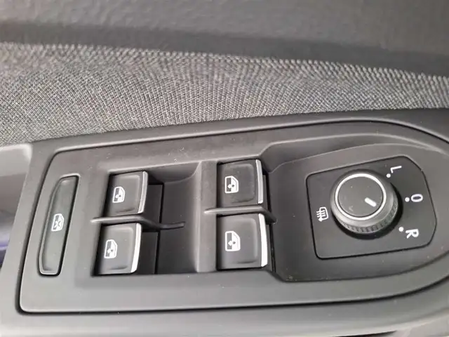 Volkswagen Golf view 15