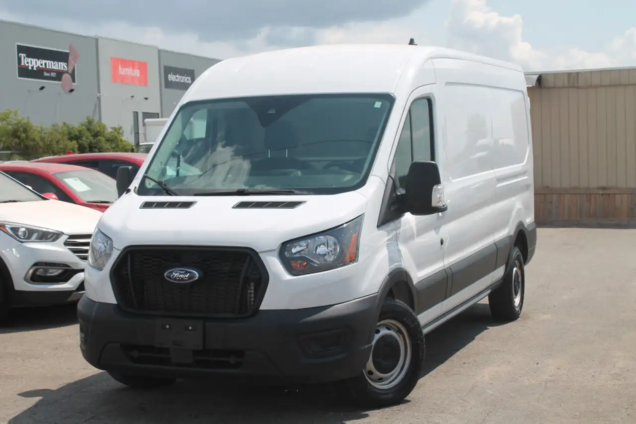 2022 Ford Transit Cargo Van