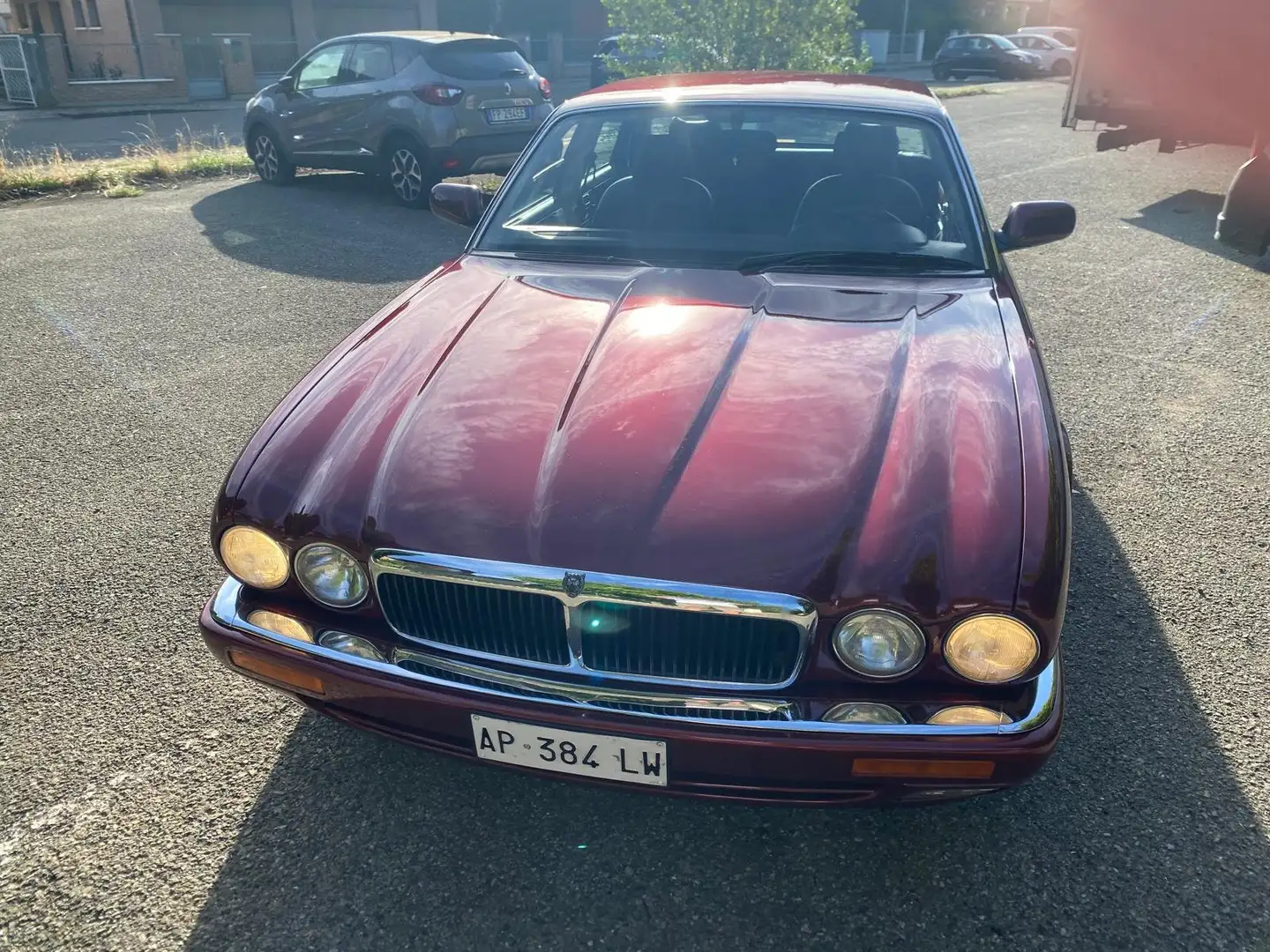 Jaguar XJ XJ 6 3.2 Czerwony - 2