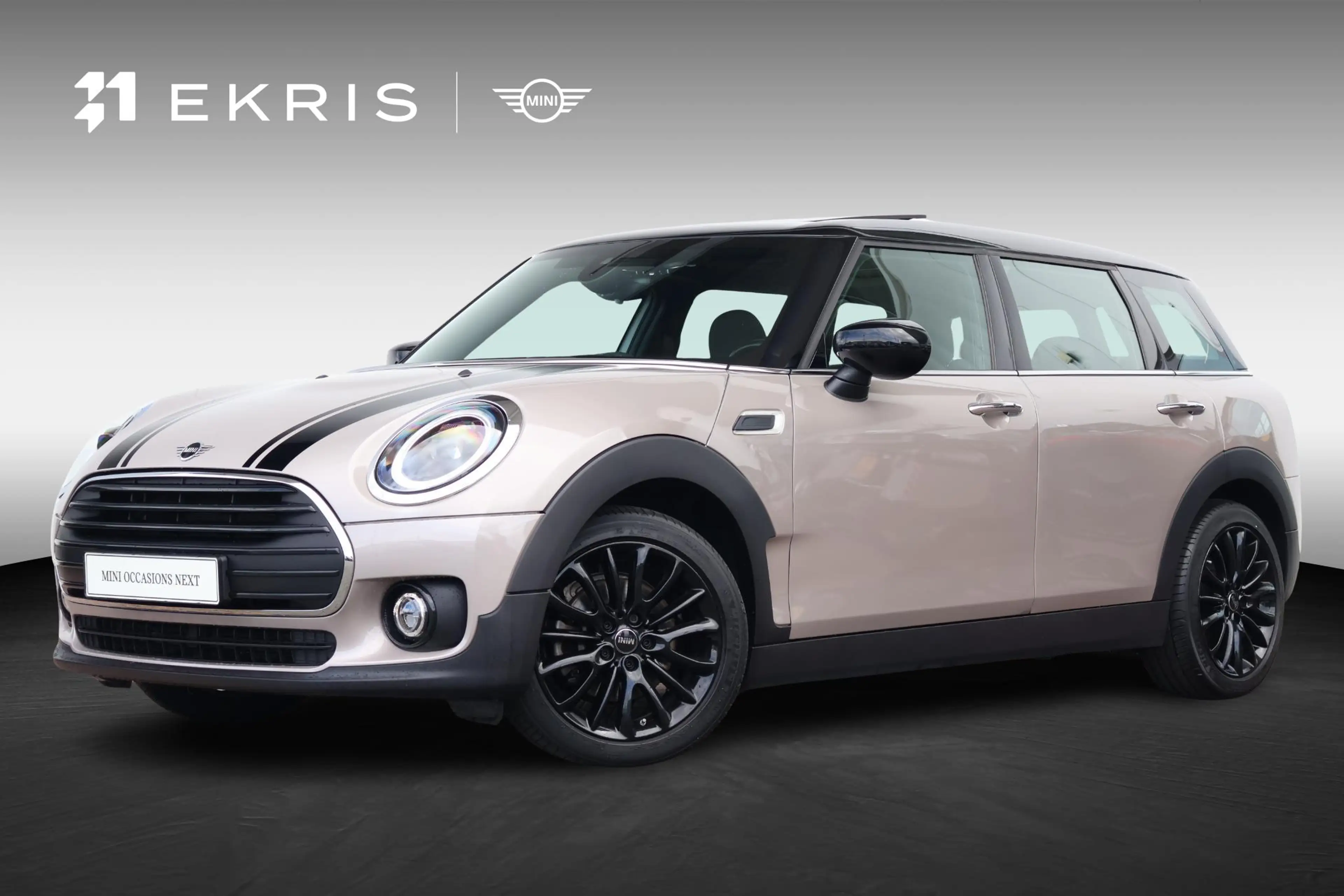 MINI Cooper Clubman 1.5 Business Edition | Pano-dak | Stoelverwarming