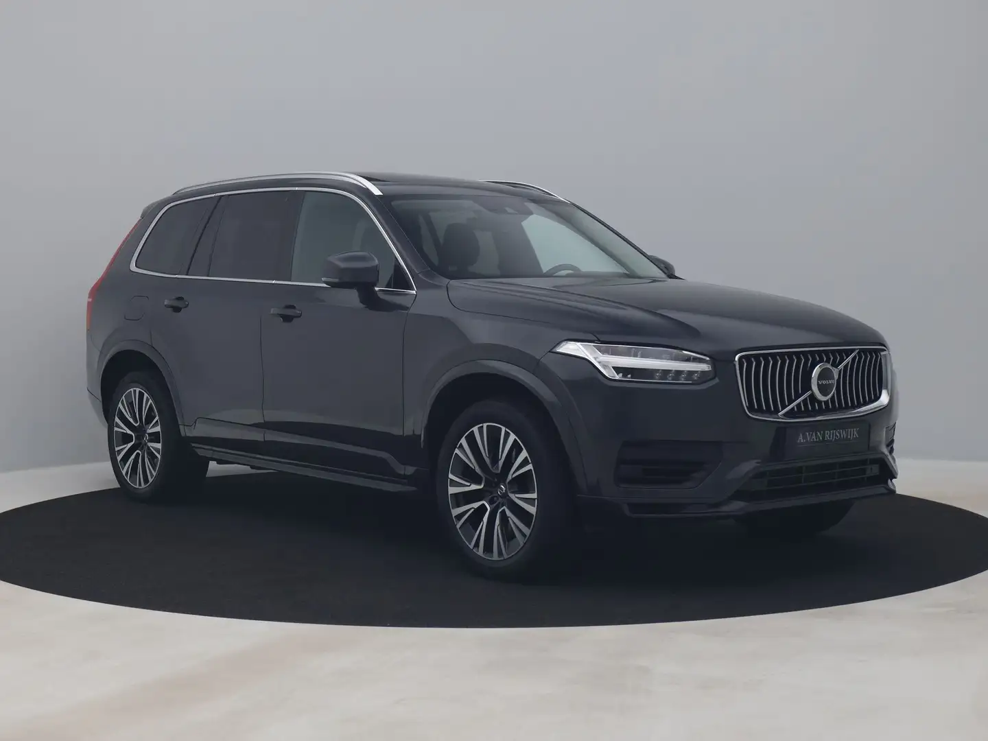 Volvo XC90 2.0 T8 Twin Engine AWD Momentum Pro | PANO | ADAPT Grijs - 2