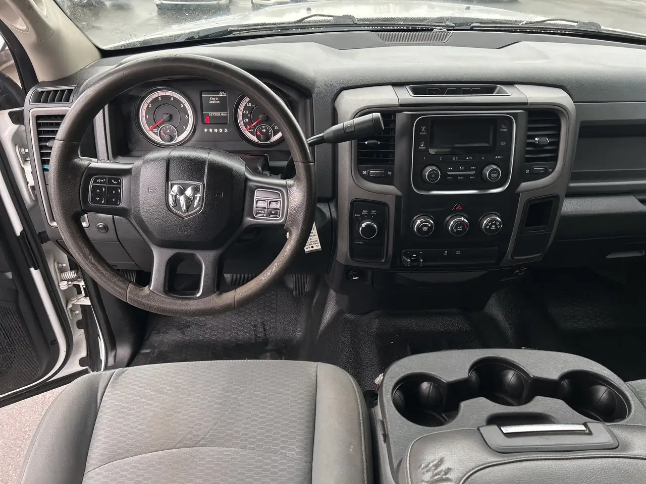 RAM 3500 снимка RAM 3500