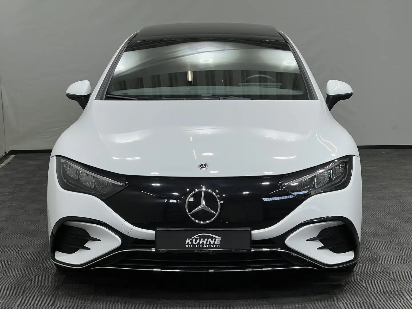 Mercedes-Benz EQE 350 4M AMG Pano Kamera Distro LED Memory Weiß - 2