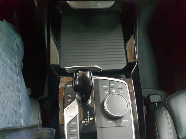 BMW X3 view 10